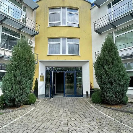 Eventhaus Апарт-отель Panzweiler