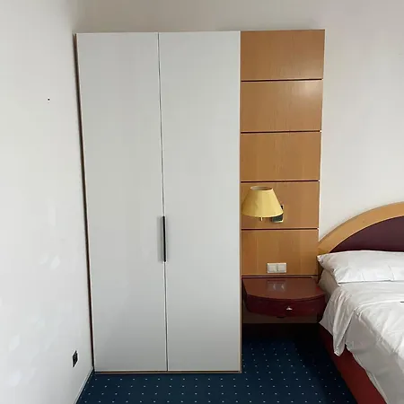 Eventhaus Ξενοδοχείο με διαμερίσματα Panzweiler